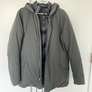 Black Lululemon winter parka